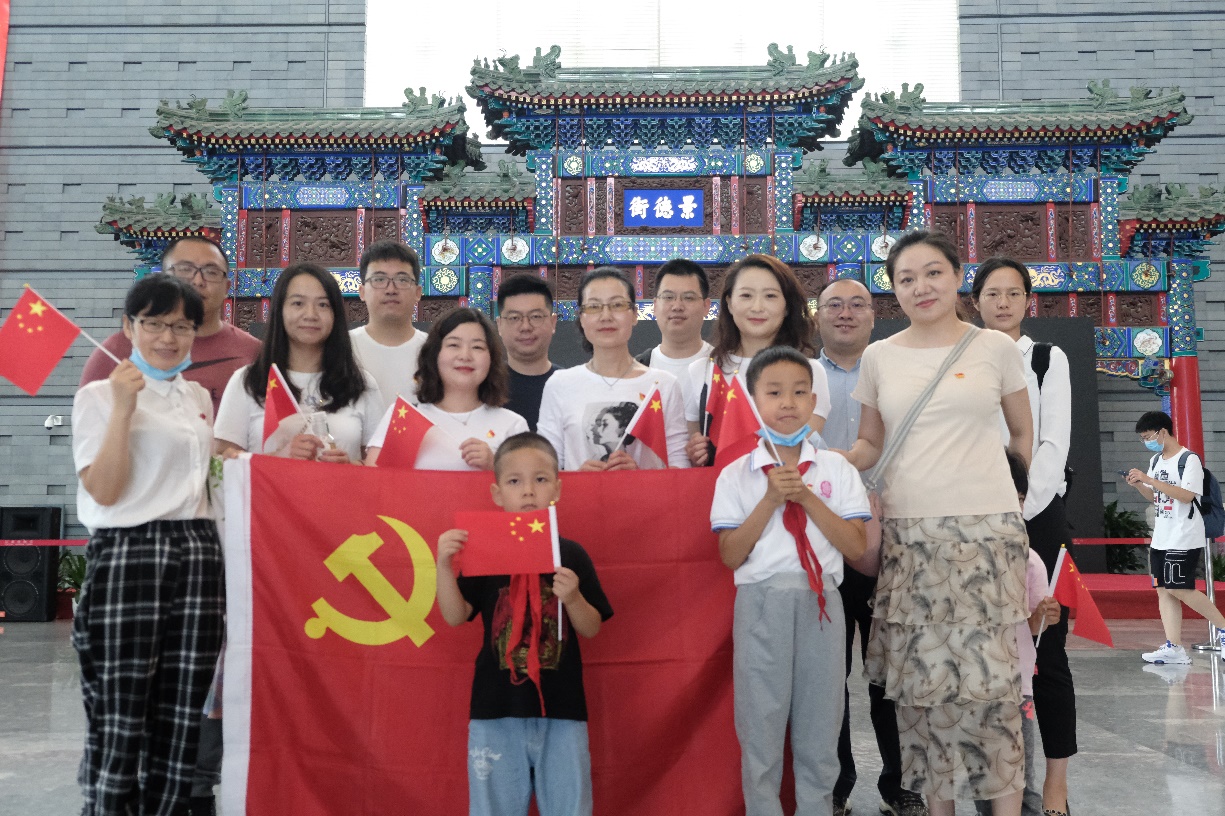 汲取革命思想，傳承紅色基因——國藥租賃黨支部第一黨小組參觀活動側記